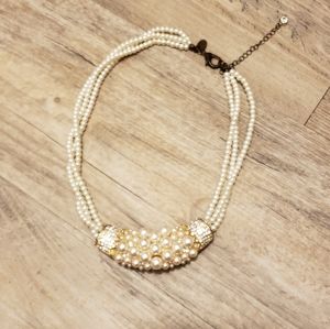 Women's Pearl and Gold Costume Necklace - Statement Jewelry